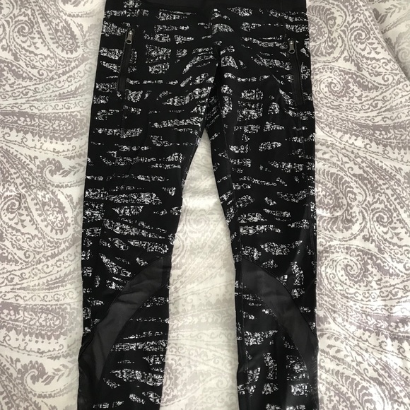 lululemon athletica Pants - Lulu Lemon 7/8 Leggings